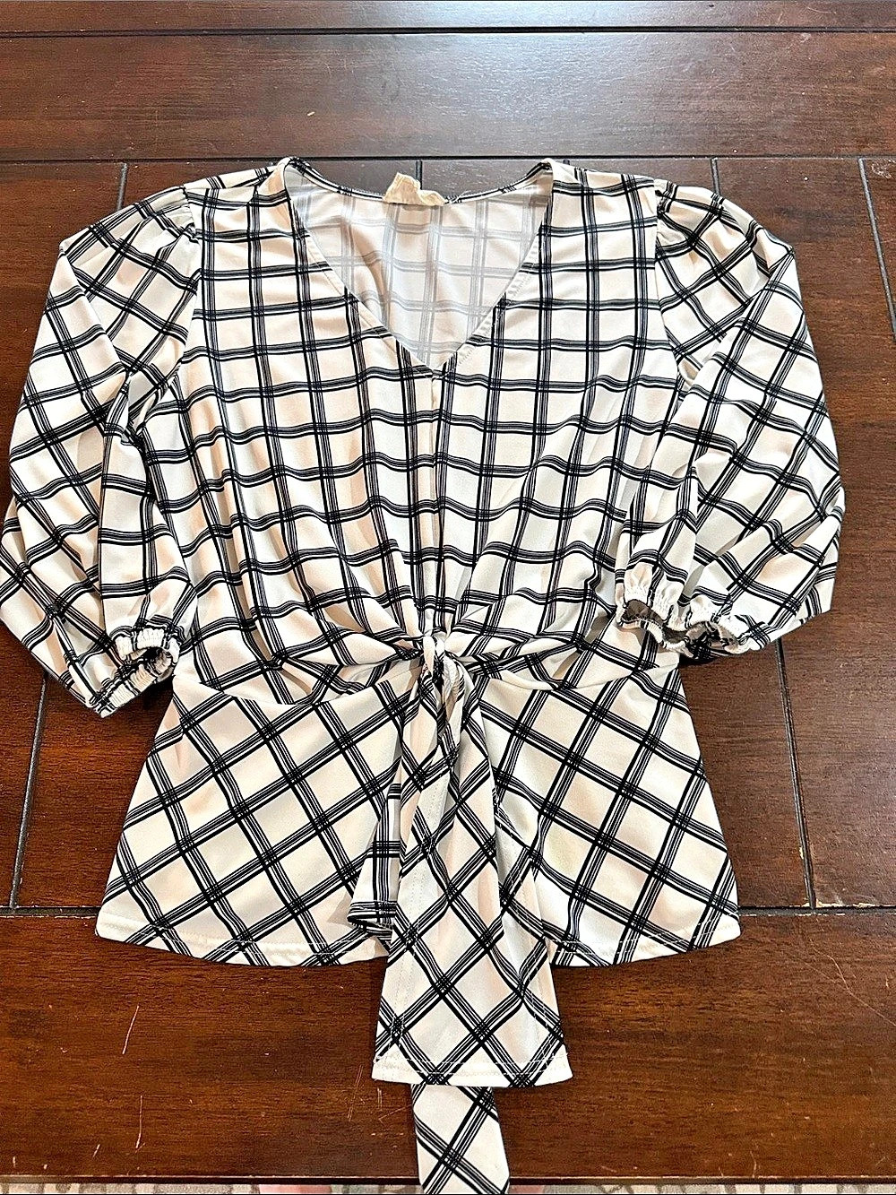 Flower & Feather Plaid Peplum Blouse in Beige & Black